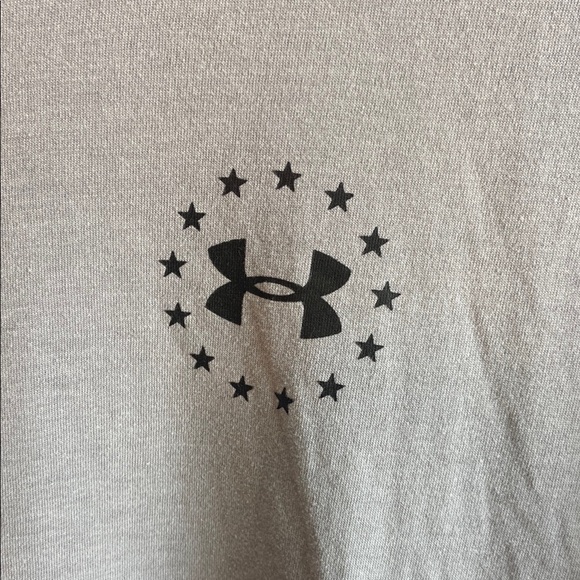 Under Armour Gray Short Sleeve Tee - Picture 4 of 6